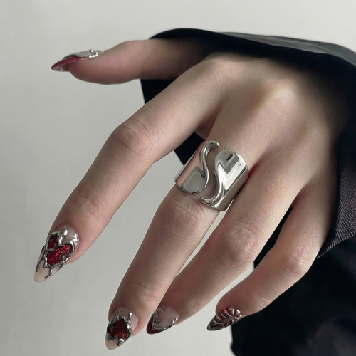 Flow Metal Ring