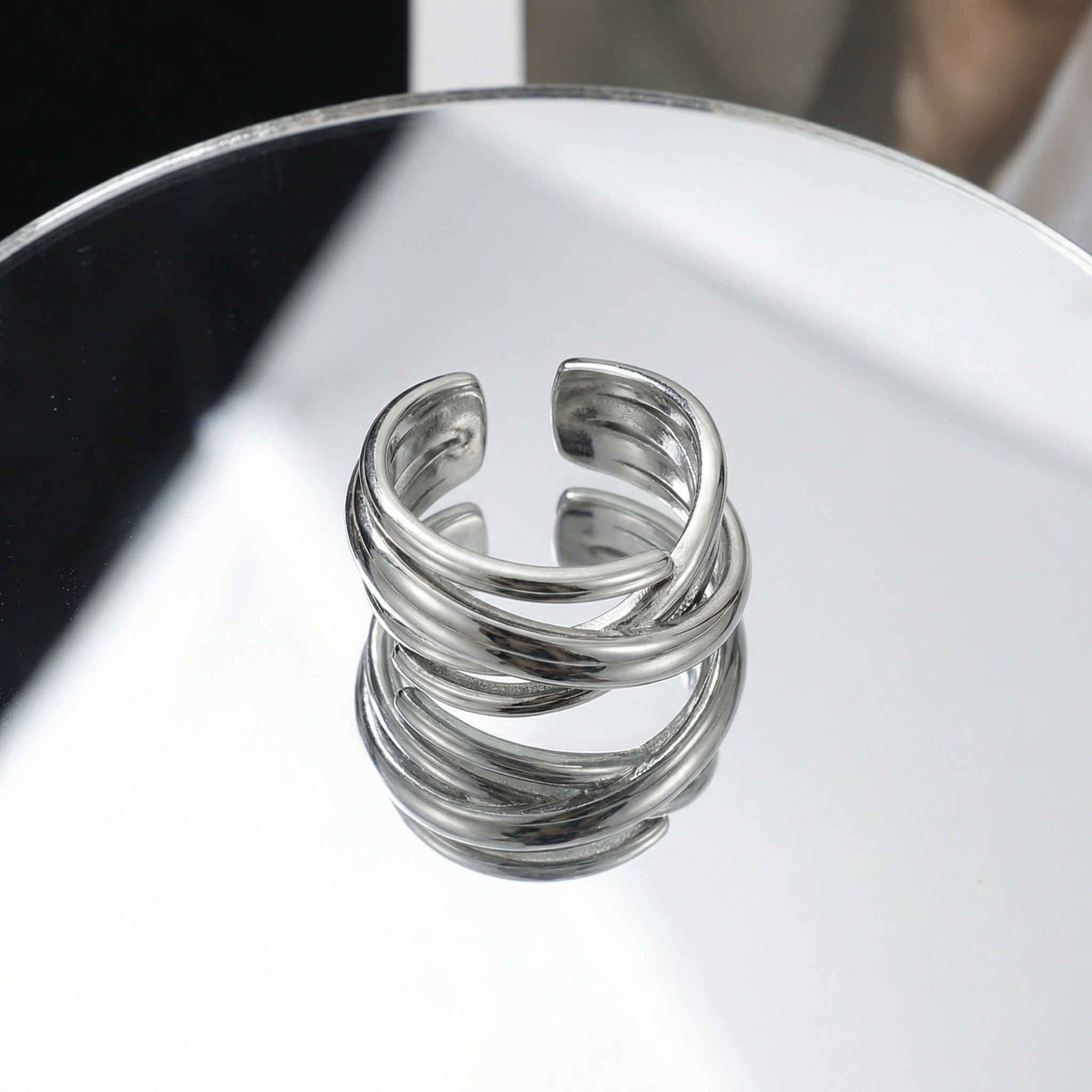Cross Wrap Metal Ring