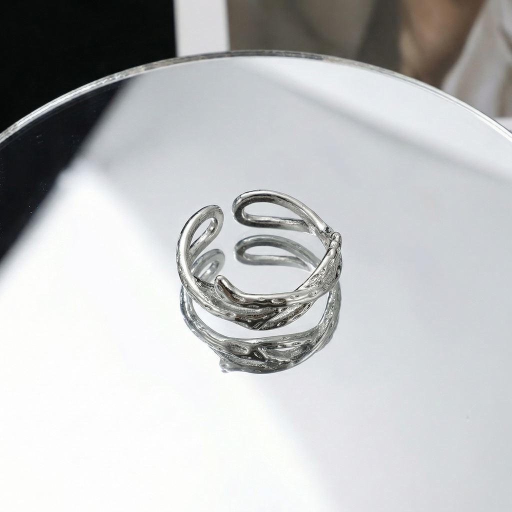 Organic Metal Ring